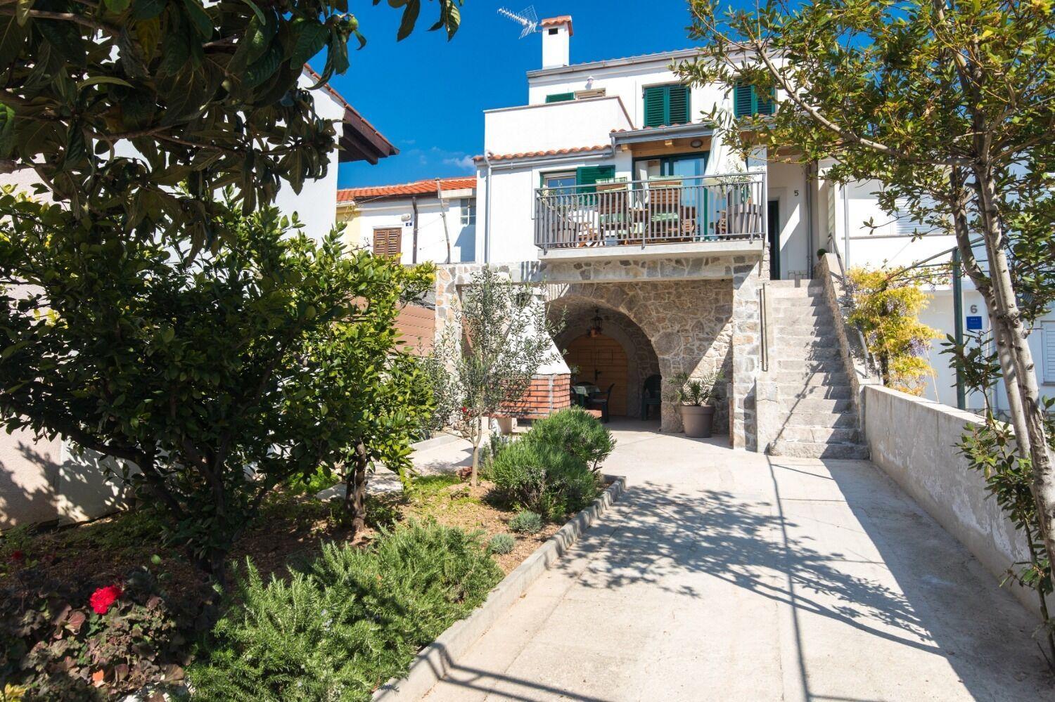 Holiday Home Mari - Modern Holiday House Close To Sea Punat Bagian luar foto