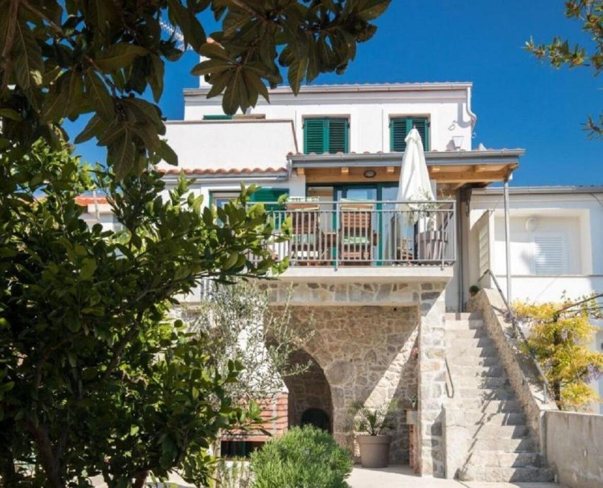 Holiday Home Mari - Modern Holiday House Close To Sea Punat Bagian luar foto