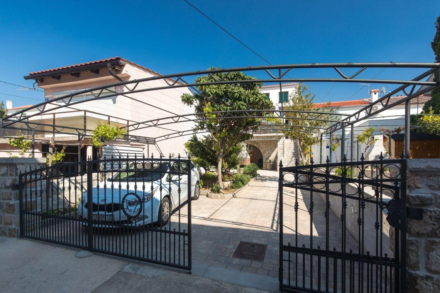 Holiday Home Mari - Modern Holiday House Close To Sea Punat Bagian luar foto